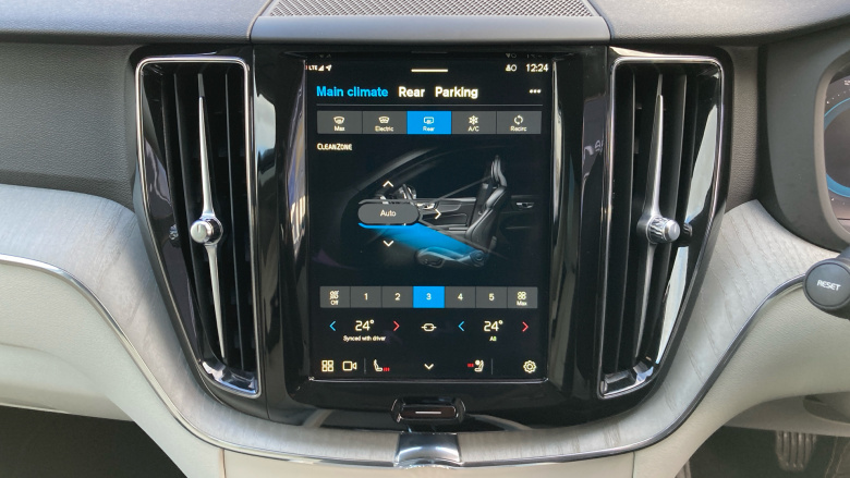 Volvo XC60 2.0 B4D Plus Dark 5dr AWD Geartronic Diesel Estate